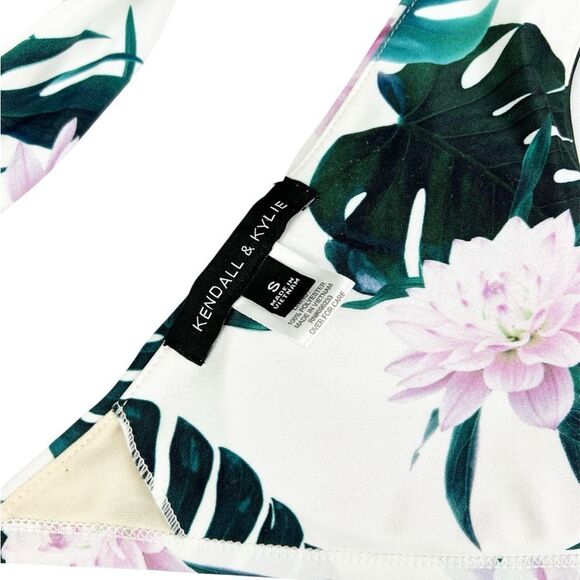 Kendall & Kylie White Tropical Bikini Top Size Small - Picture 4 of 6
